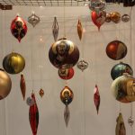 wernisaż szklanych, ręcznie zdobionych ozdób w trebiszowie