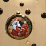 wernisaż szklanych, ręcznie zdobionych ozdób w trebiszowie