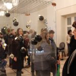 wernisaż szklanych, ręcznie zdobionych ozdób w trebiszowie