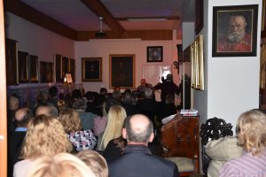 wieczór słowno-muzyczny i promocja książki „bieszczady na gitarę i cztery pory roku”. 1 marzec 2019 r.