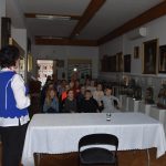 warsztaty zdobienia pisanek tradycyjnymi ludowymi metodami.