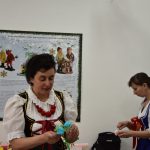 warsztaty wykonywania kwiatów z bibuły i krepiny