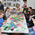 warsztaty wykonywania kwiatów z bibuły i krepiny