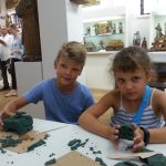 warsztaty rzeźbiarstwa w ramach "spotkań z etnografią"