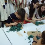 warsztaty rzeźbiarstwa w ramach "spotkań z etnografią"