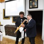 fotorelacja z wydarzenia opowieści zza widnokręgu  - spotkania z turystyką, pt.  „skamieniałości ślady życia utrwalone w skałach”.