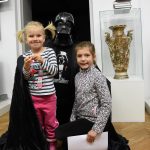 fotorelacja z wydarzenia opowieści zza widnokręgu  - spotkania z turystyką, pt.  „skamieniałości ślady życia utrwalone w skałach”.