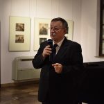 wystawa pocztówek i biżuterii patriotycznej w gorlicach