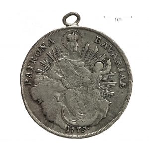 0927 Zbiory numizmatyczne St. Kadyiego; Maksymilian Józef książę bawarski (1775); talar bawarski - rewers