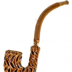 2935 Etnografia - Fajka ceramiczna, ustnik z drewna, wykonana przez Karola Breja z Jasła w latach 80 - tych, dł. 19,5 cm, średnica 3,5 cm