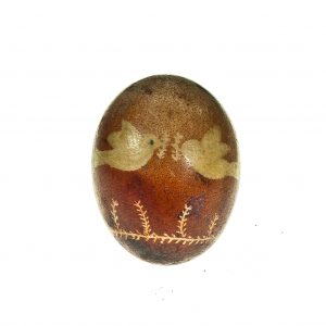 336 Etnografia - Pisanka wielkanocna, powiat jasielski, 1955 r., pisanka z jaja kurzego, zafarbowana łupami cebuli, ornament został wykonany tradycyjną techniką drapanki