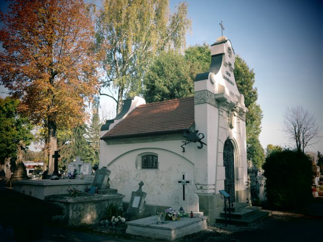 Kaplica Lisowieckich od strony zachodniej