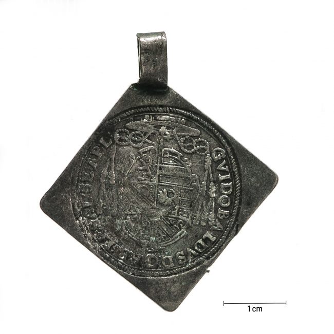 0929-Zbiory-numizmatyczne-St.-Kadyiego-Gwidobald-arcybiskup-Salzburg-1658-006-talara-rewers