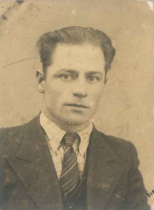 fot. legitymacyjna – Jan Mikiewicz