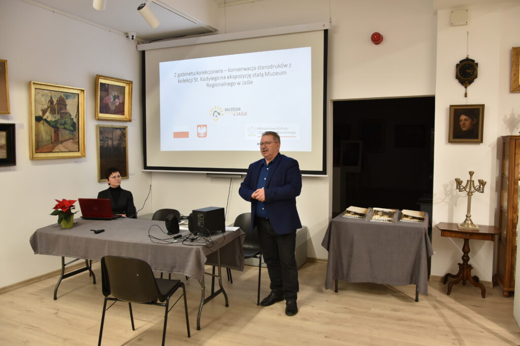 z gabinetu kolekcjonera, wernisaż starodruków po konserwacji