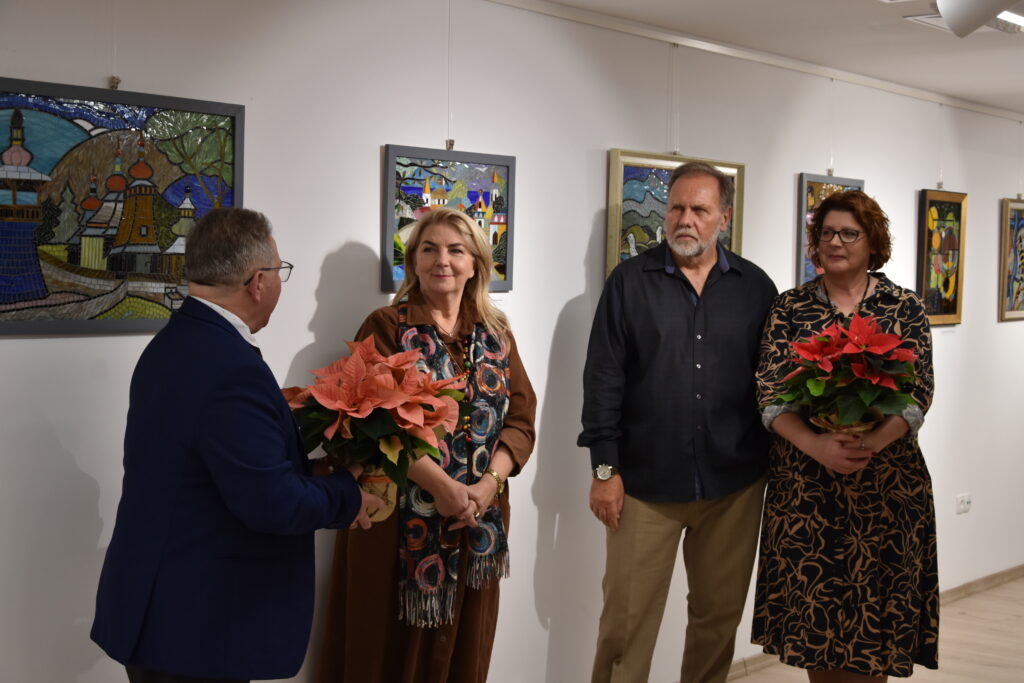 wernisaże grudniowych wystaw