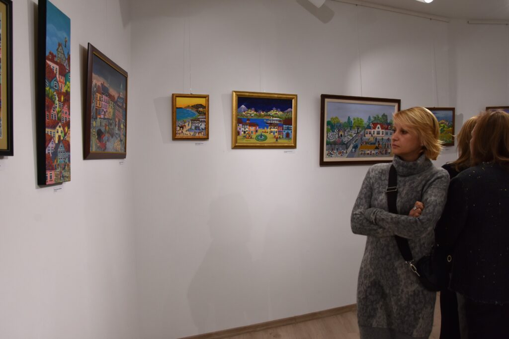 wernisaże grudniowych wystaw