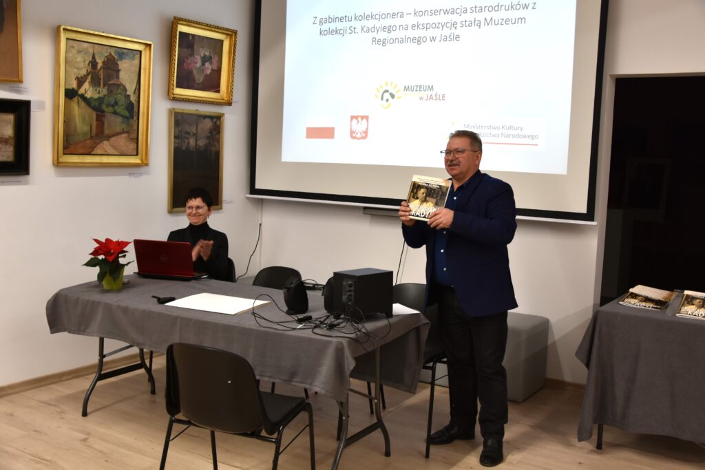 z gabinetu kolekcjonera, wernisaż starodruków po konserwacji