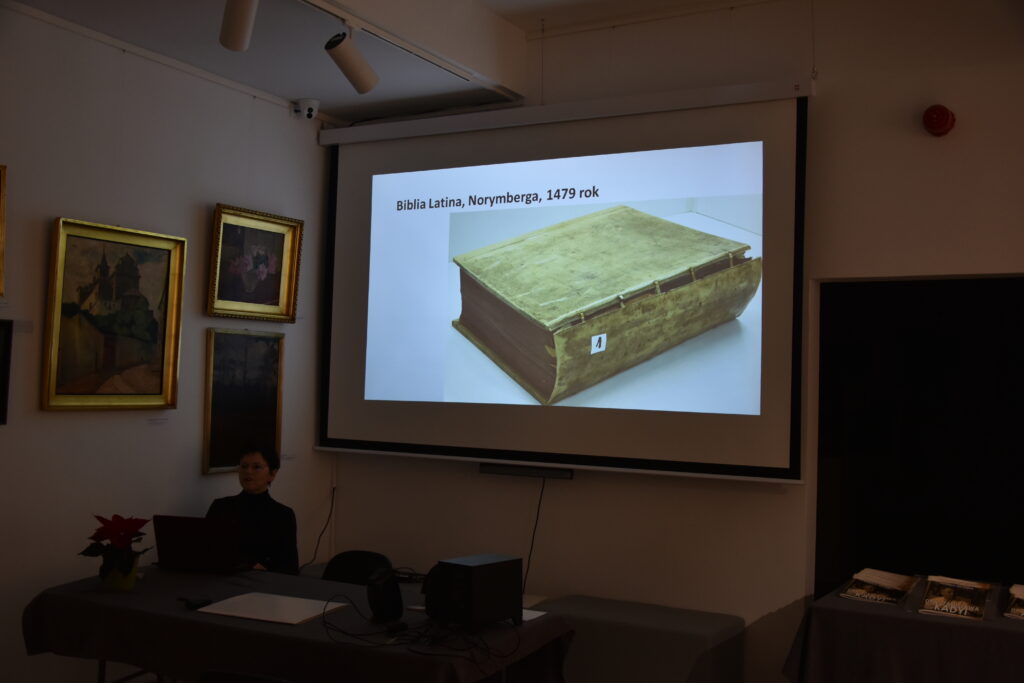 z gabinetu kolekcjonera, wernisaż starodruków po konserwacji