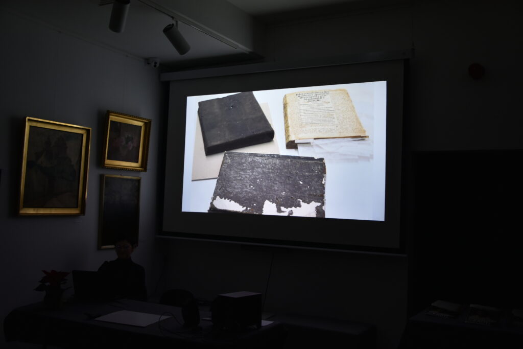 z gabinetu kolekcjonera, wernisaż starodruków po konserwacji