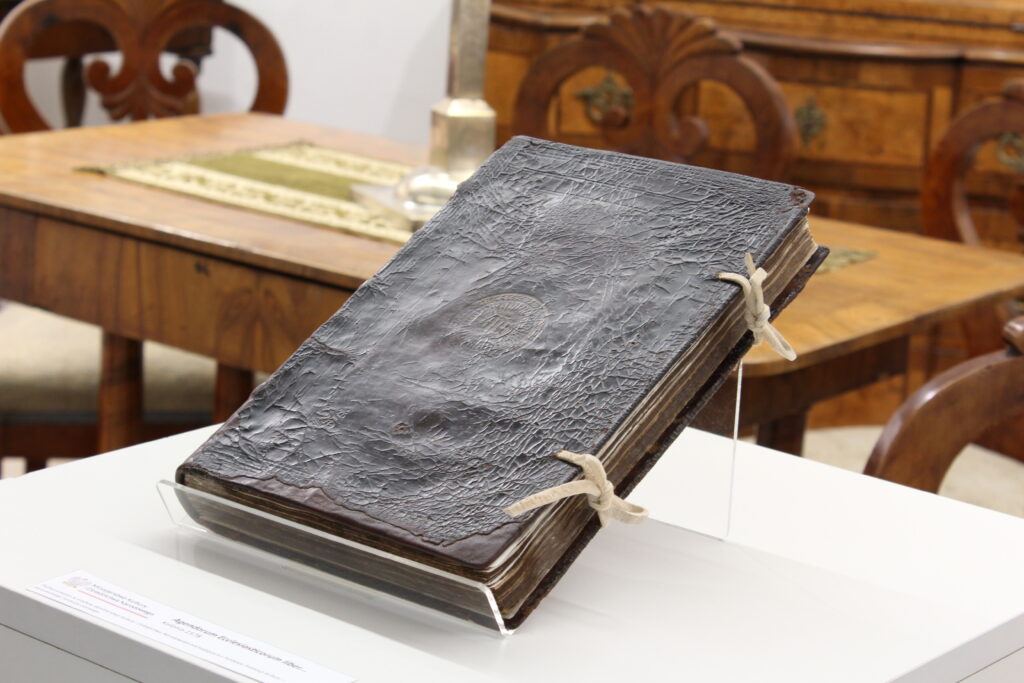 z gabinetu kolekcjonera, wernisaż starodruków po konserwacji