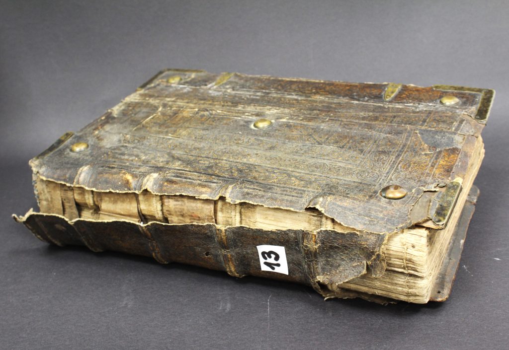 kolejna konserwacja starodruków