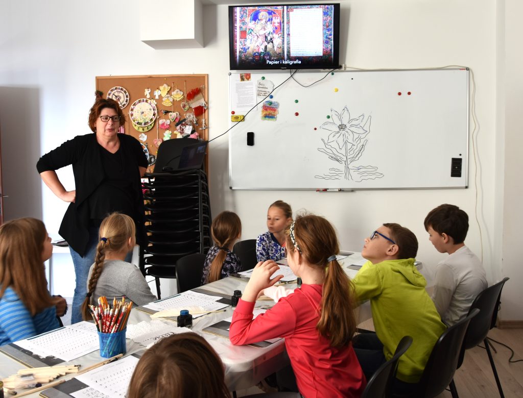 warsztaty papieru i kaligrafi