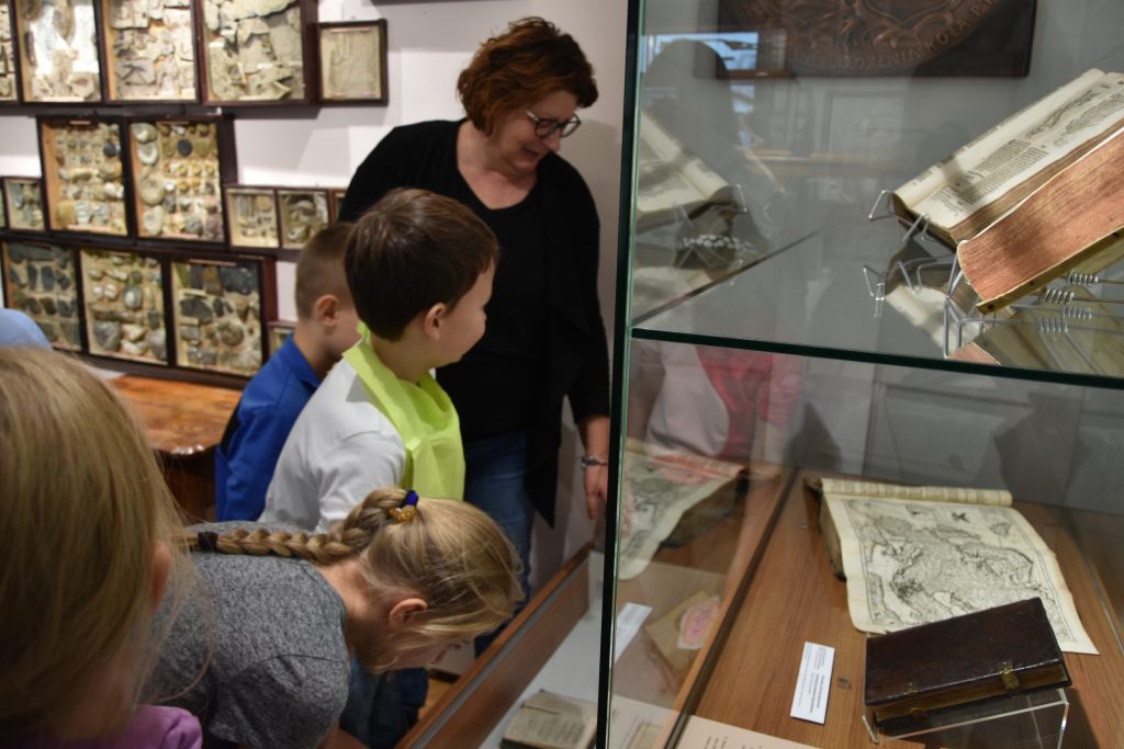 warsztaty papieru i kaligrafi