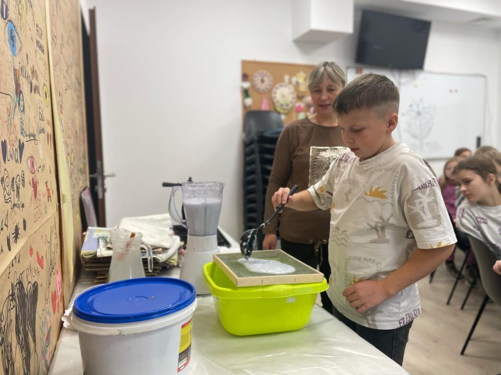 warsztaty papieru i kaligrafi