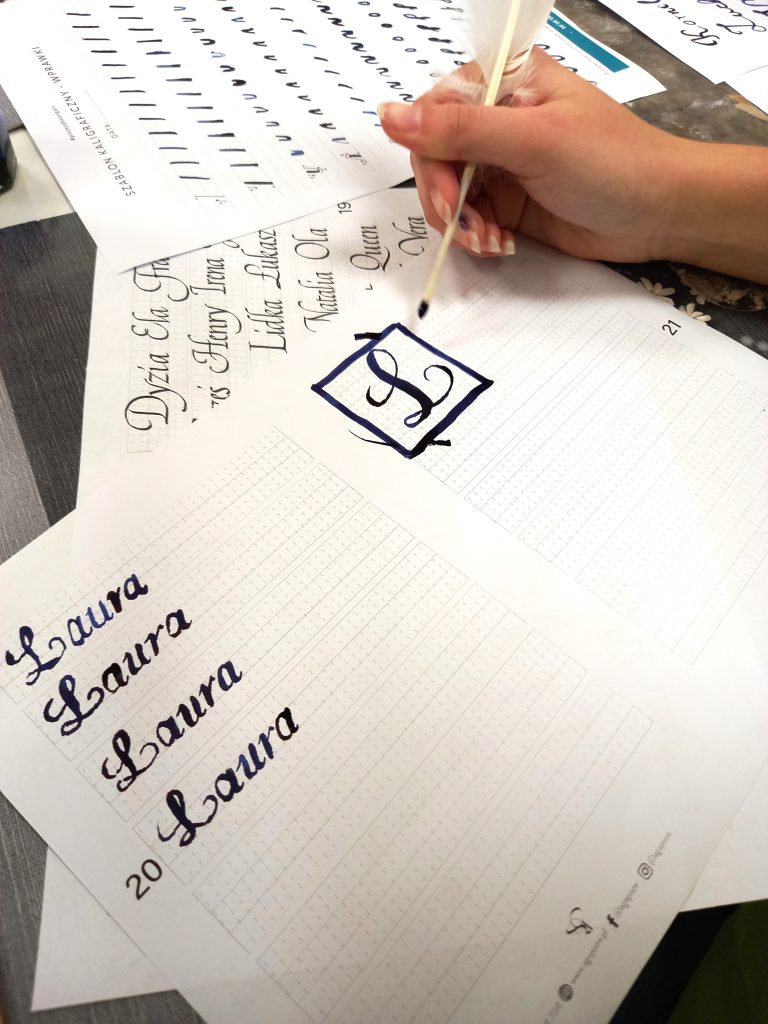 warsztaty papieru i kaligrafi