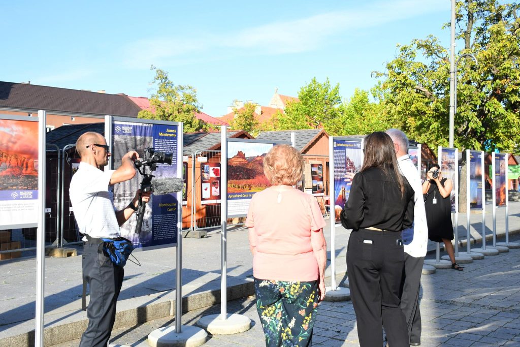 „sedona przez obiektyw” – wyjątkowa podróż przez kolory, historię i duchowość arizony