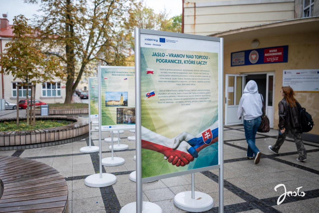 🇵🇱🇸🇰 z jasła do vranova nad topľou. nasza wystawa jest dostępna także online!